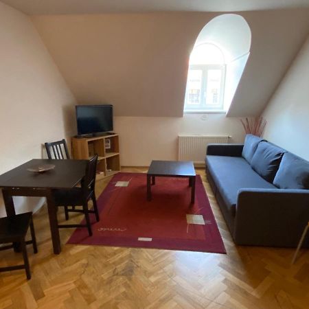 Apartment Florenc Прага Екстериор снимка