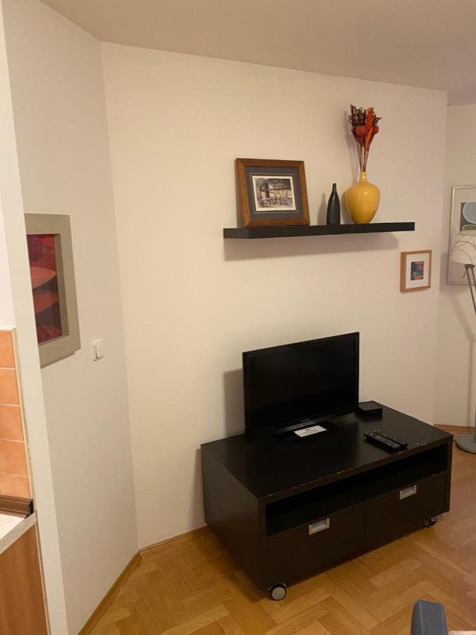 Apartment Florenc Прага Екстериор снимка