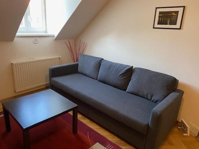 Apartment Florenc Прага Екстериор снимка