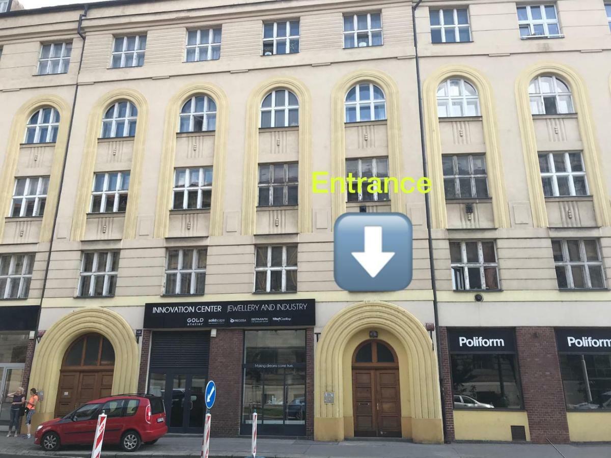 Apartment Florenc Прага Екстериор снимка
